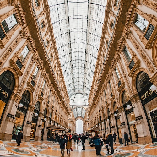 shopping mall